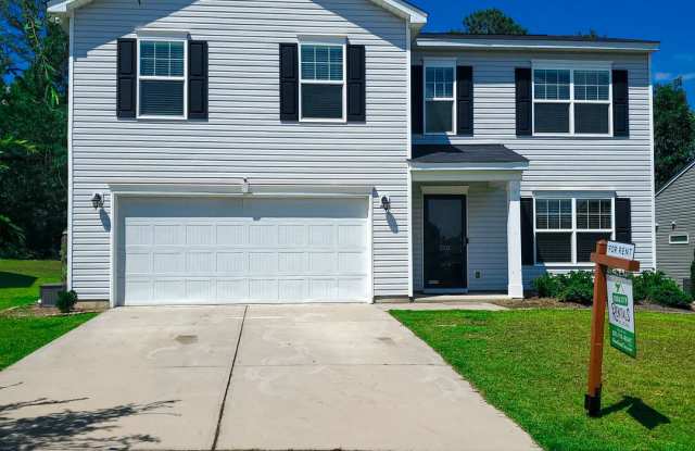 Spacious 4 Bedroom Home with Fenced Backyard & 2-Car Garage! Gallery 3