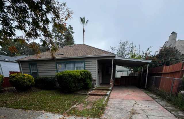 2152 W Rose St photos photos