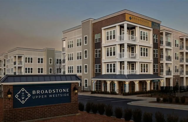 Broadstone Upper Westside Gallery 4