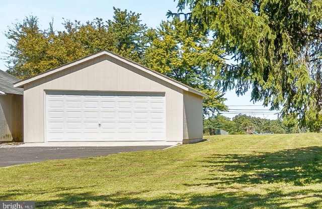 692 RIDGE Gallery 2