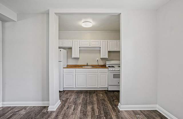 Westview Commons Gallery 1