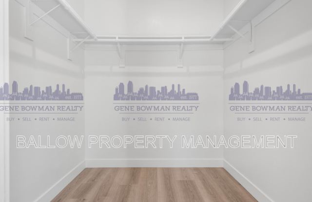 2413 Fleetwood St. Gallery 2