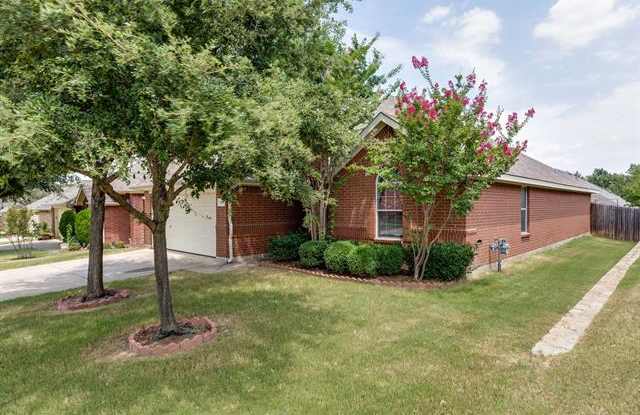 313 Brasher Lane Gallery 2