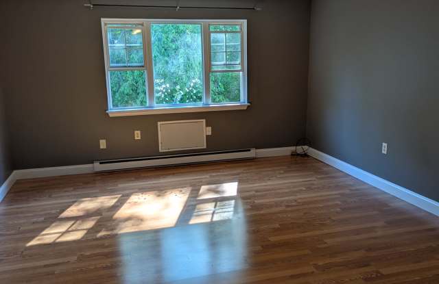 65 Horse Pond Rd photos photos