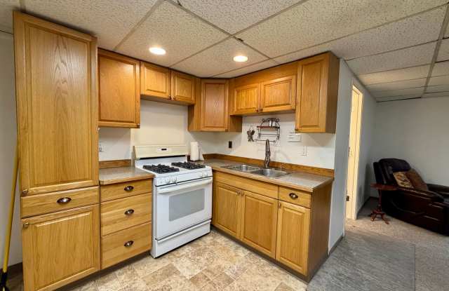 2915 Clipper Circle Gallery 1