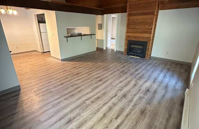 (946) 2780-I - Beautiful 2-bedroom/1-bath Gallery 2