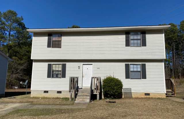 Updated 2 bedroom in convenient Durham location - 1410 Cherrycrest Drive, Durham, NC 27704