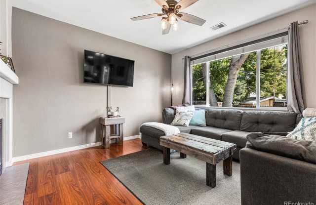 8336 South Pierce Way Gallery 4