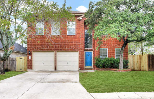***APPLICATION CURRENTLY UNDER REVIEW*** MOVE-IN SPECIAL: ONE WEEK FREE***Spacious 4-Bedroom Home with Oversized Backyard and Convenient Location photos photos