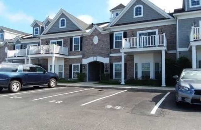 23 Nicole - 23 Nicole Court, Copiague, NY 11726