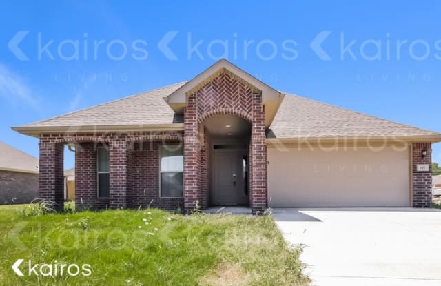 105 Pine Avenue - 105 North Pine Avenue, Gentry, AR 72734