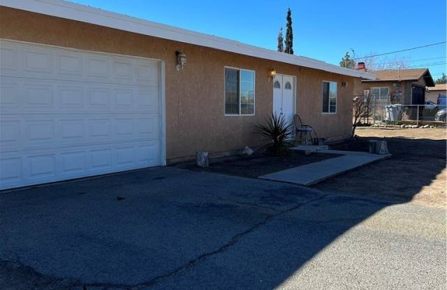 14611 Yucca Street photos photos