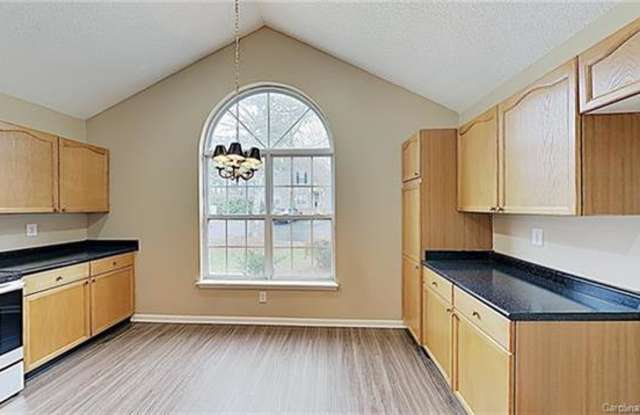 5940 Moose Lane Gallery 3