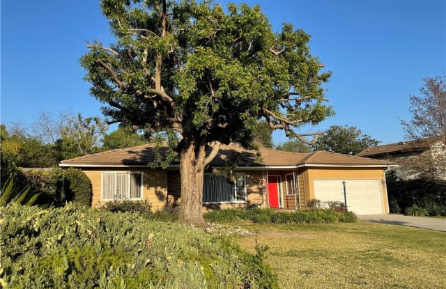 28 S Golden West Avenue - 28 South Golden West Avenue, Arcadia, CA 91007