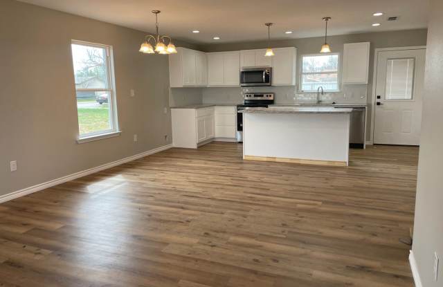 New Build w/ Three Bedrooms Gallery 4