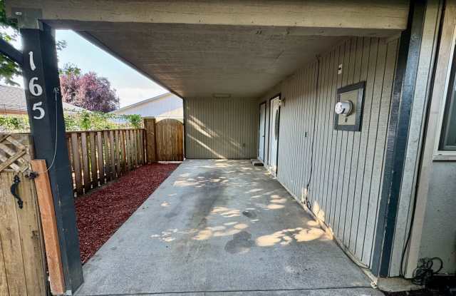 Pet Friendly Duplex In South Corvallis Gallery 4