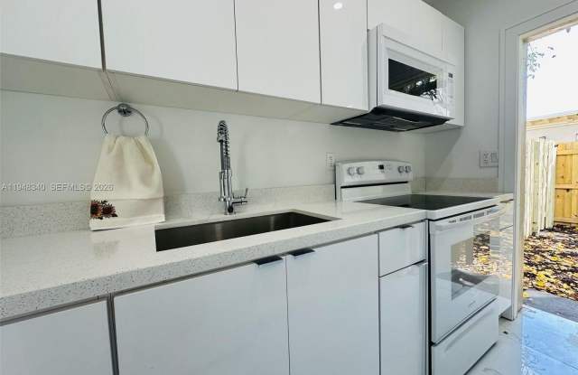 407 SE 14th Ct photos photos