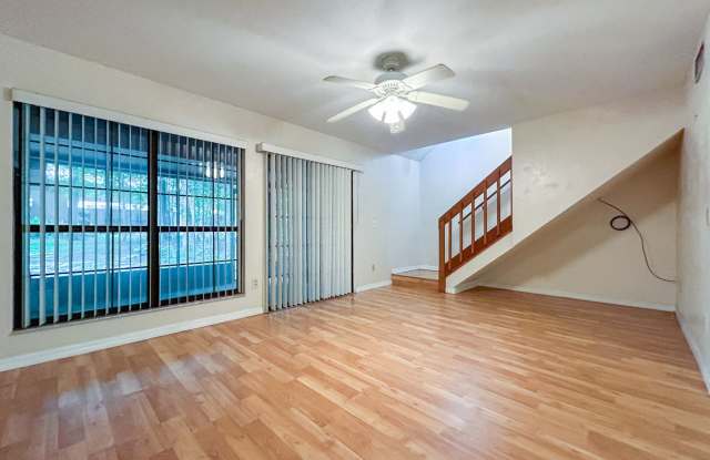 Spacious 3/3 in Rockwood Villas Gallery 3