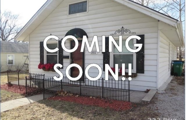 302 NE Main - 302 Northeast Main Street, Lee's Summit, MO 64063