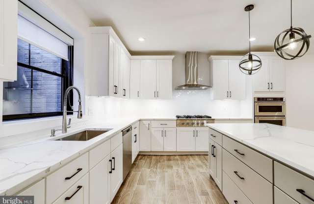 6605 25TH STREET N - 6605 25th Street North, Arlington, VA 22213