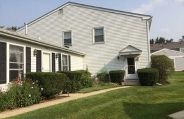 304 Creekside Court Gallery 1