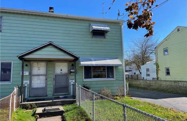 213 Larkin Court - 213 Larkin Court, Stratford, CT 06615