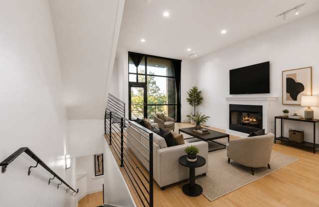 3200 Thomas Avenue Gallery 2