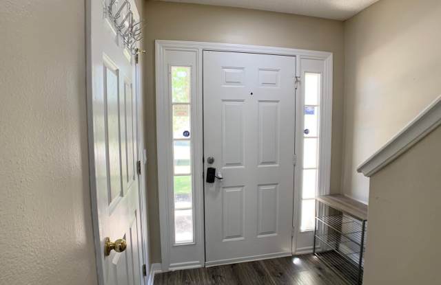 6842 PLAYPARK Trail W Gallery 4