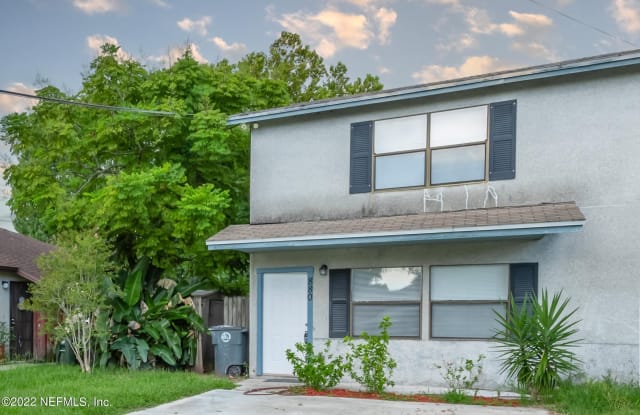 880 HIBISCUS ST - 880 Hibiscus Street, Atlantic Beach, FL 32233