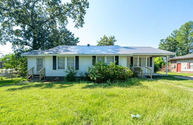 Lovely 3-Bedroom Home in the Heart of Pleasant Grove photos photos