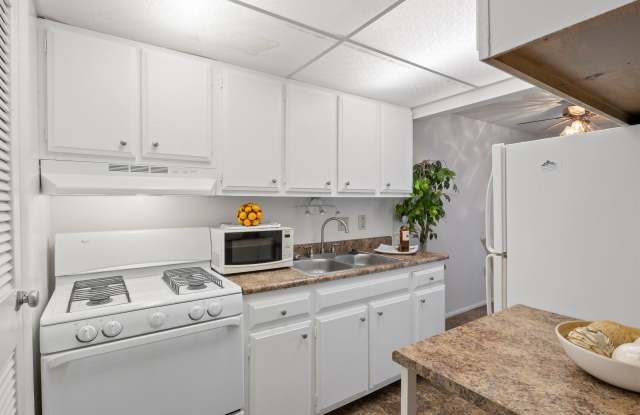 Riverstone Apartments Gallery 3