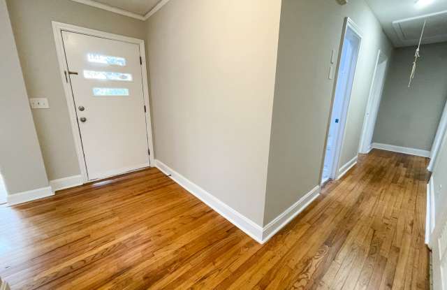 1842 Evelyn St Gallery 4
