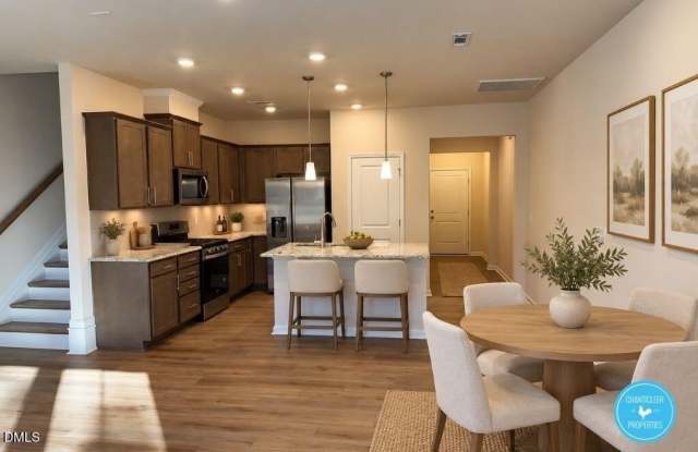 873 Falls Grove Trail Gallery 1