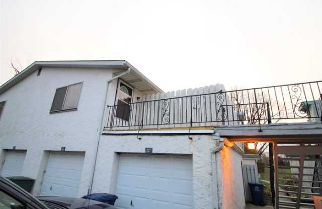 3845 Lamarque Court Gallery 2