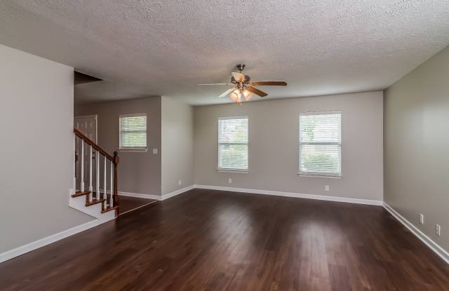 3315 Velvet Ct Gallery 2