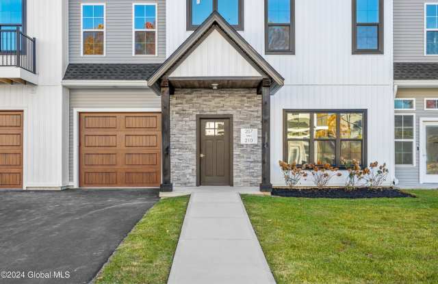 1103 Forest Ridge Boulevard photos photos