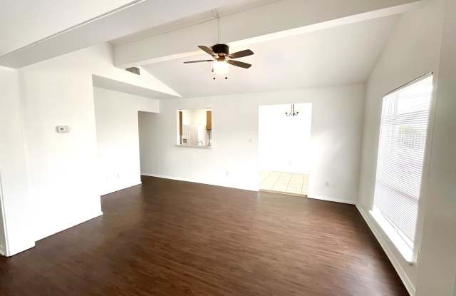 319 Nolen Drive Gallery 2