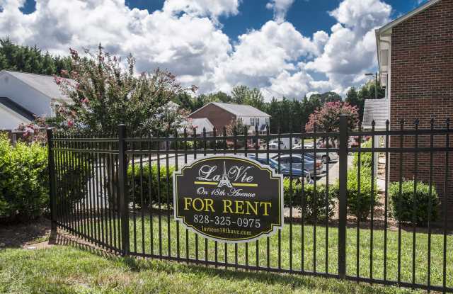 La Vie on 18th Ave. photos photos