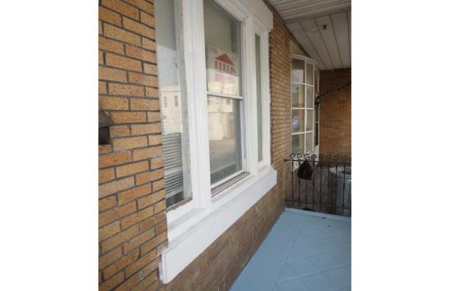1804 S RINGGOLD Street Gallery 3