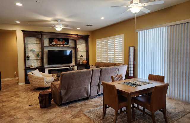 20002 N 269TH Drive Gallery 2