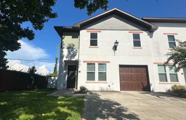 **MOVE IN SPECIAL-50% OFF 1ST MONTH’S RENT** Upscale 3B/2.5B Destin Oaks Townhome photos photos