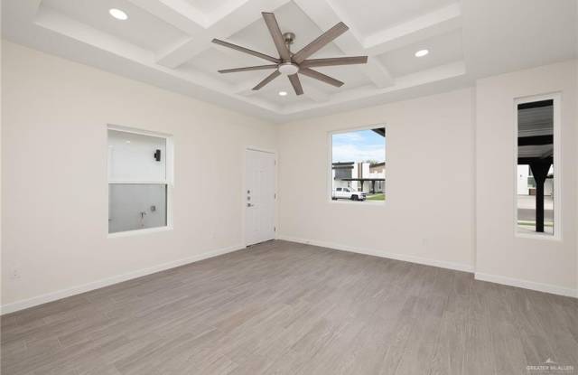 608 Emerald Avenue Gallery 4