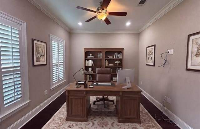715 WINTERBERRY Drive Gallery 4