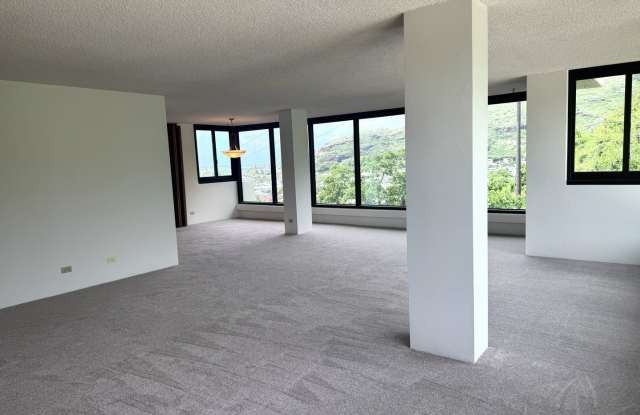Mt. Terrace - Spacious Two Bedroom, Two Bath, Two Assigned Parking Stalls! Gallery 3