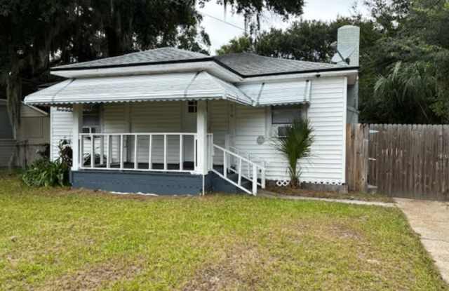 579 Chestnut Drive - 1 - 579 Chestnut Drive, Jacksonville, FL 32208