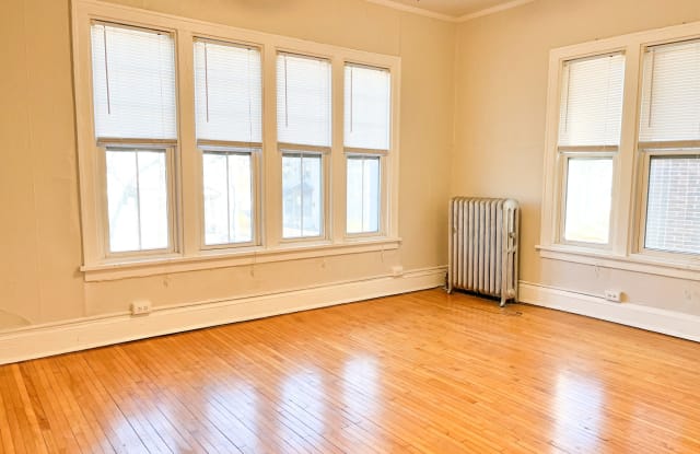 Oakview Apartments Gallery 3