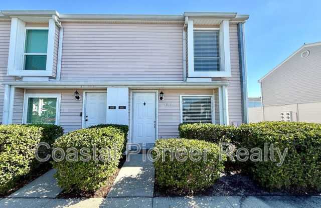 11913 Cypress Hill Cir - 11913 Cypress Hill Circle, Westchase, FL 33626