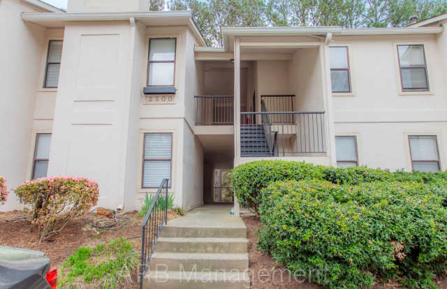 Stylish  Spacious 2-Bedroom Condo with Modern Comforts photos photos