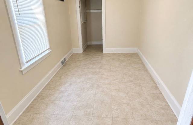 2 Bed 1 Bath Gallery 3