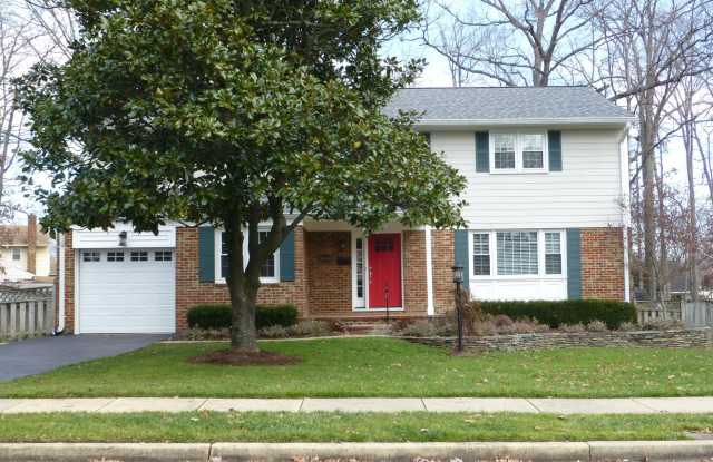 6003 SHERBORN LANE - 6003 Sherborn Lane, West Springfield, VA 22152
